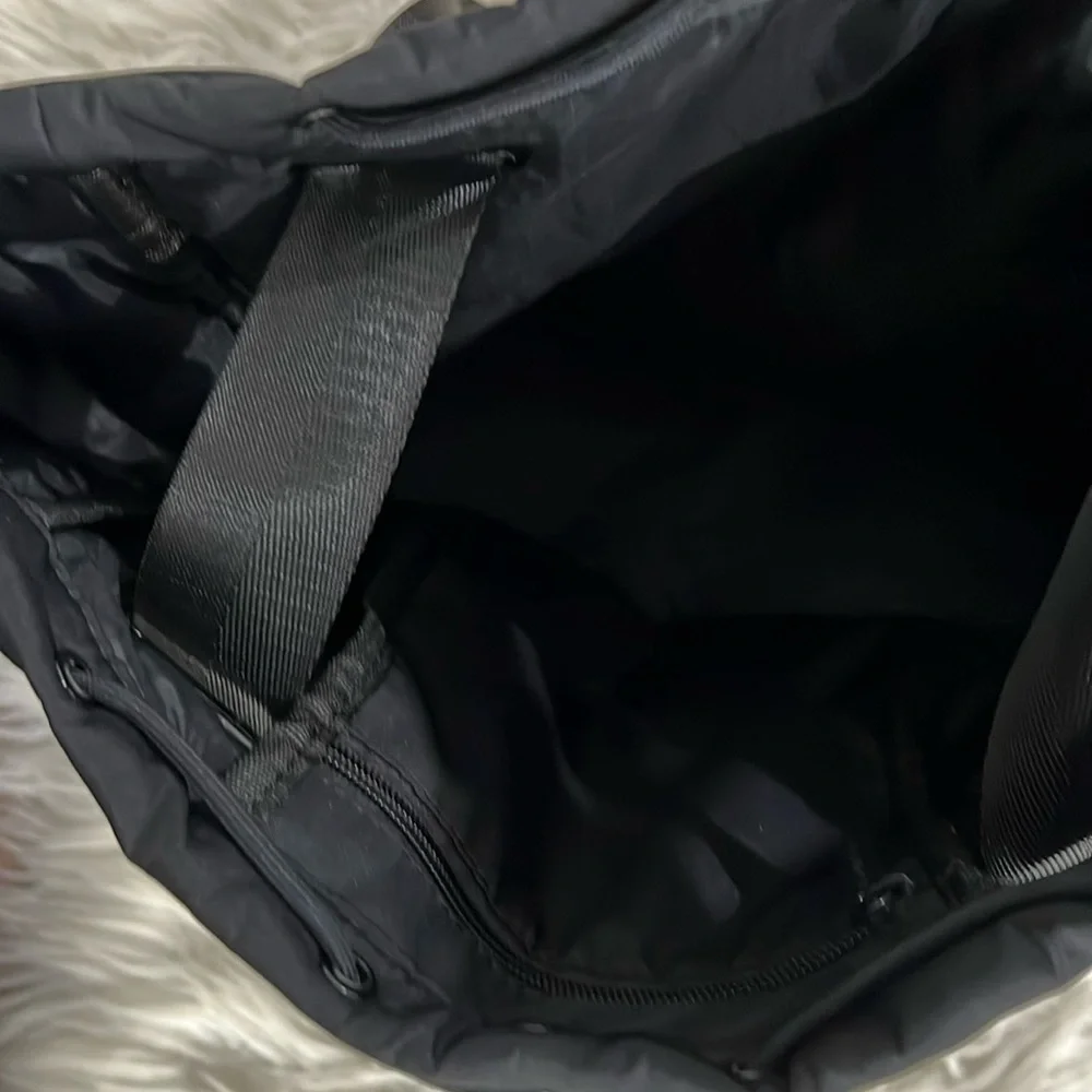 Beyond Yoga Drawstring Gym Bag